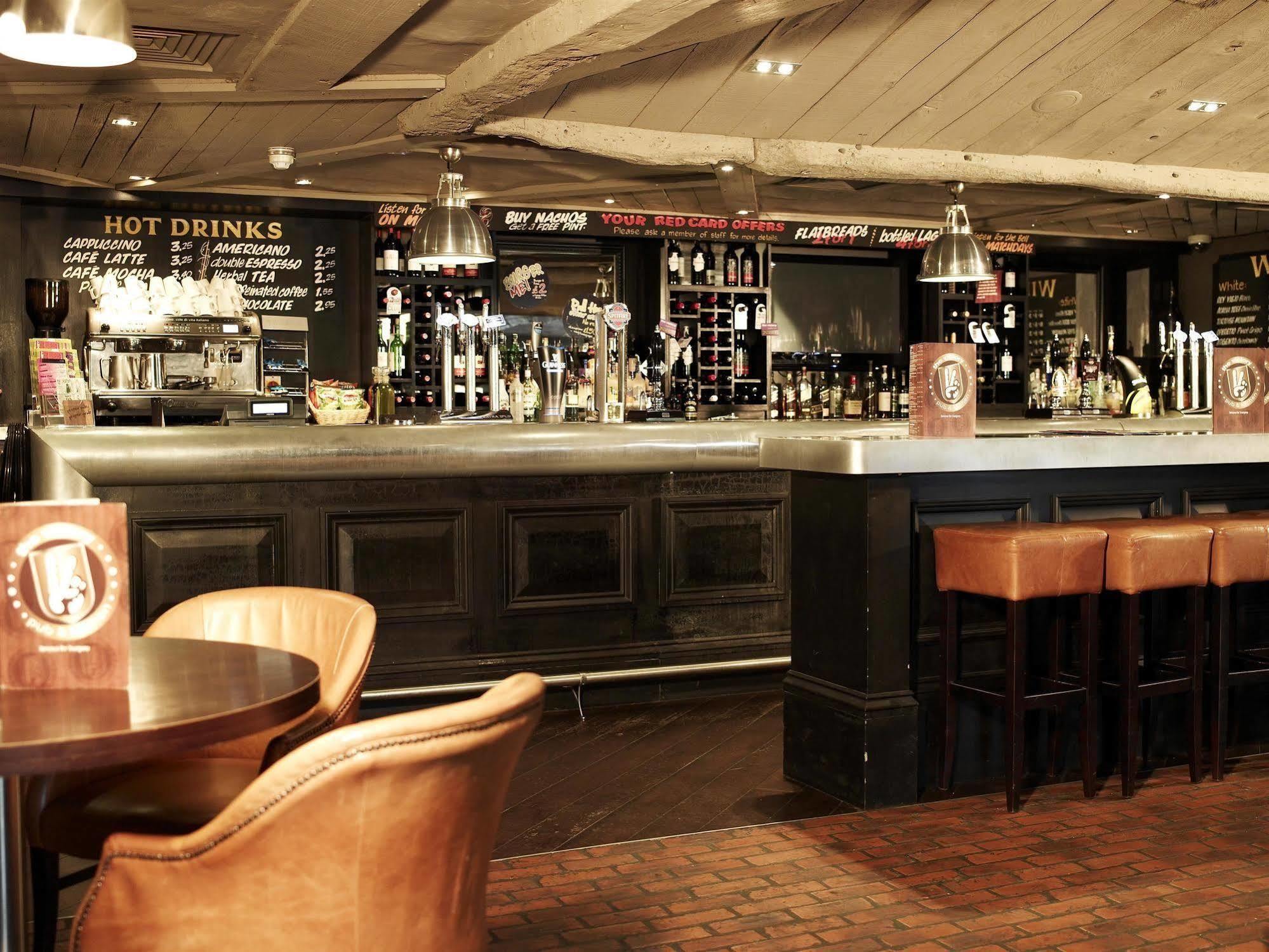 Village Hotel Solihull Exterior photo